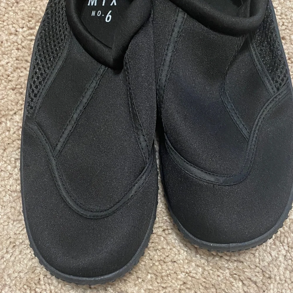 Mix No. 6 Black Youth Water Shoes